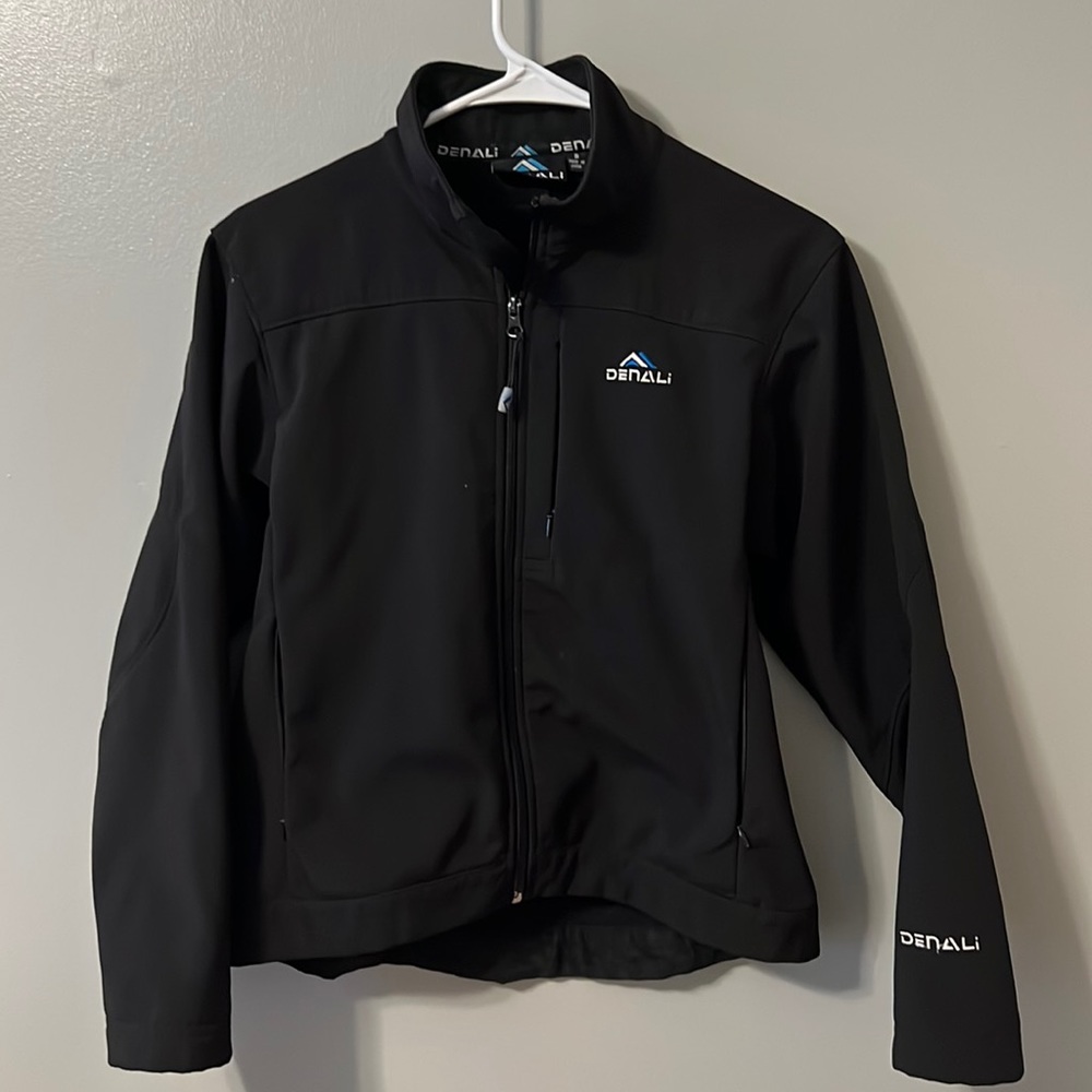Brand: Denali, Size: S, Color(s): Black, white, and blue